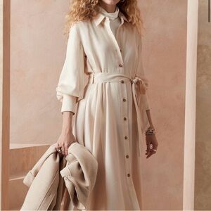 Banana Republic Cream Long Sleeve Dress